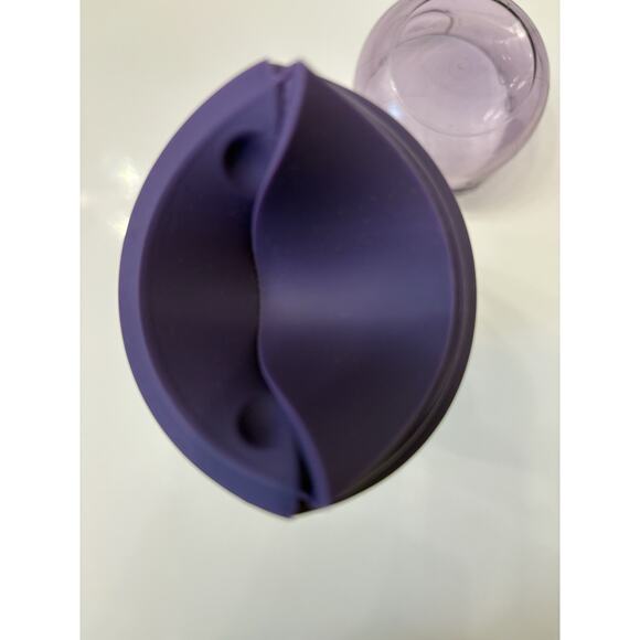 Built 12 Ounces Tidbit On The Go Snack Container with Lid/Pourer Food and Snack - Picture 6 of 7